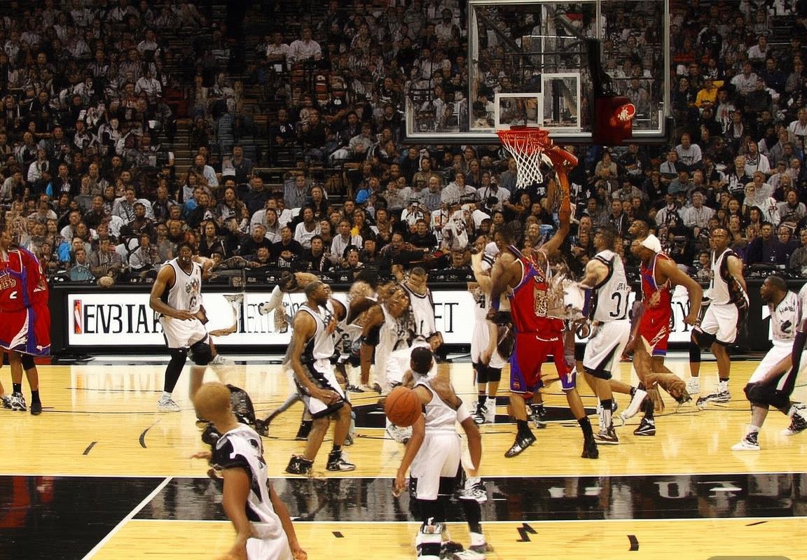 2005年NBA季后赛：马刺与太阳巅峰对