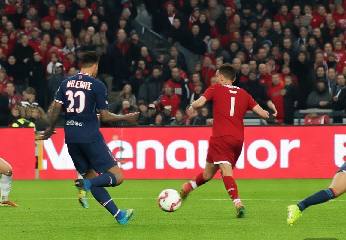 巴黎圣曼vs利物浦：欧冠巅峰对决前瞻(图2)